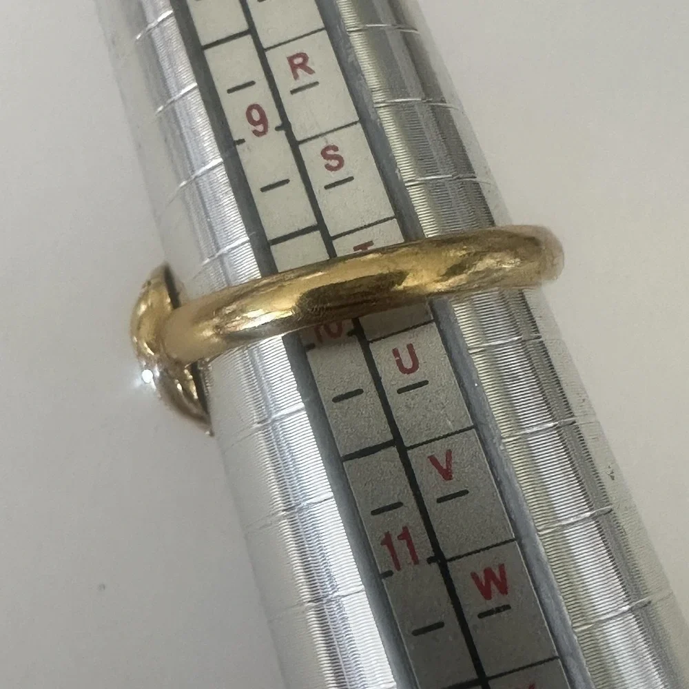 VTG 1980's Avon Gold Tone Clear‎ Rhinestone Dome Cocktail Ring Size 10 Statement